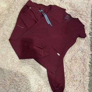 Figs XS jogger style scrub set